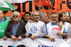 25S: Paro total y más de 10 mil trabajadores/as en un acto en Santa Fe contra las políticas nacionales