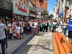  Acto en ANSES de jubilados de la CTA Santa Fe: brindamos con agua
