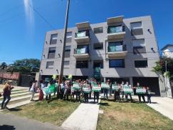 ATE inauguró un edificio en Rosario de 12 departamentos para beneficiarios/as de Vivienda y Refacción