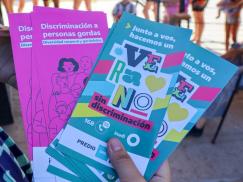 El INADI Santa Fe y el Predio UNL ATE hicieron una volanteada en el marco de la campaña Verano sin Discriminación