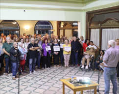 Abrazo y homenaje a Osvaldo Bayer